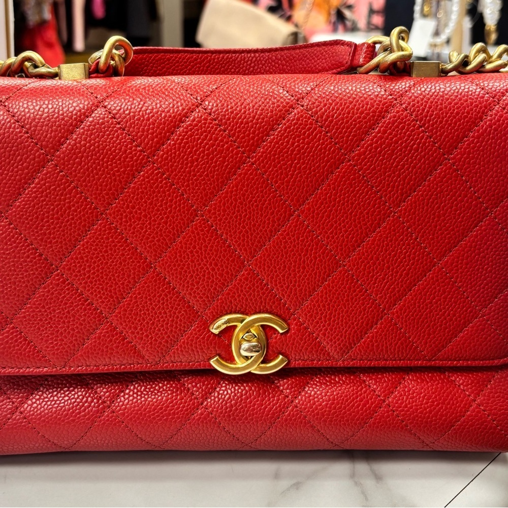 Chanel Red Caviar Chic Affinity - Picture 2 of 11